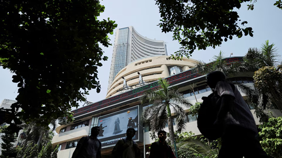 IT stocks under pressure after US H-1B fee hike; Sensex falls 150+, Nifty breaches 25,300